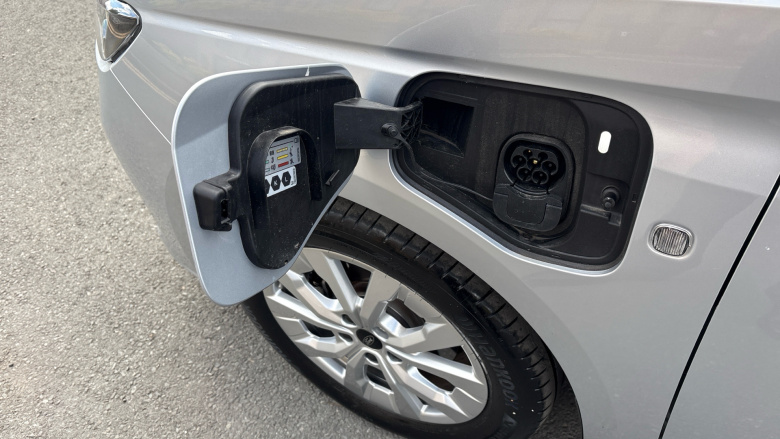 Ford Transit Connect 250 L2 Petrol 1.5 EcoBoost PHEV 150 Limited Van Auto